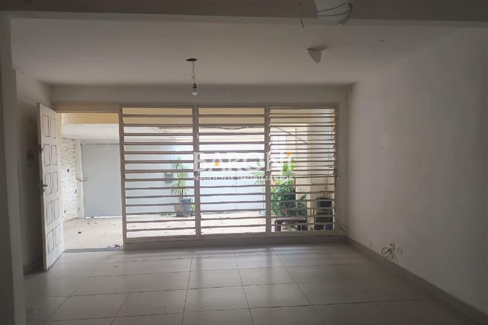 Casa - Vila Cordeiro